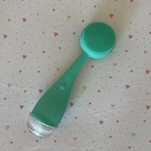 Pmd clean smart facial cleansing device